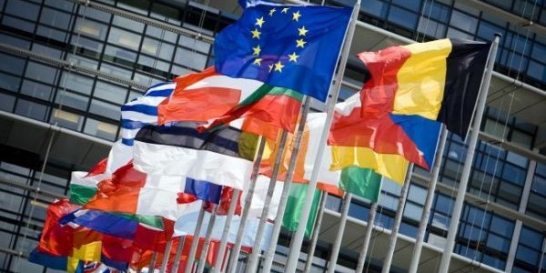 Burse la Direcția Generală de Interpretare a Comisiei Europene