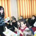 Sa cunoastem mai mult... distribuire de materiale informative Sa cunoastem mai mult... distribuire de materiale informative